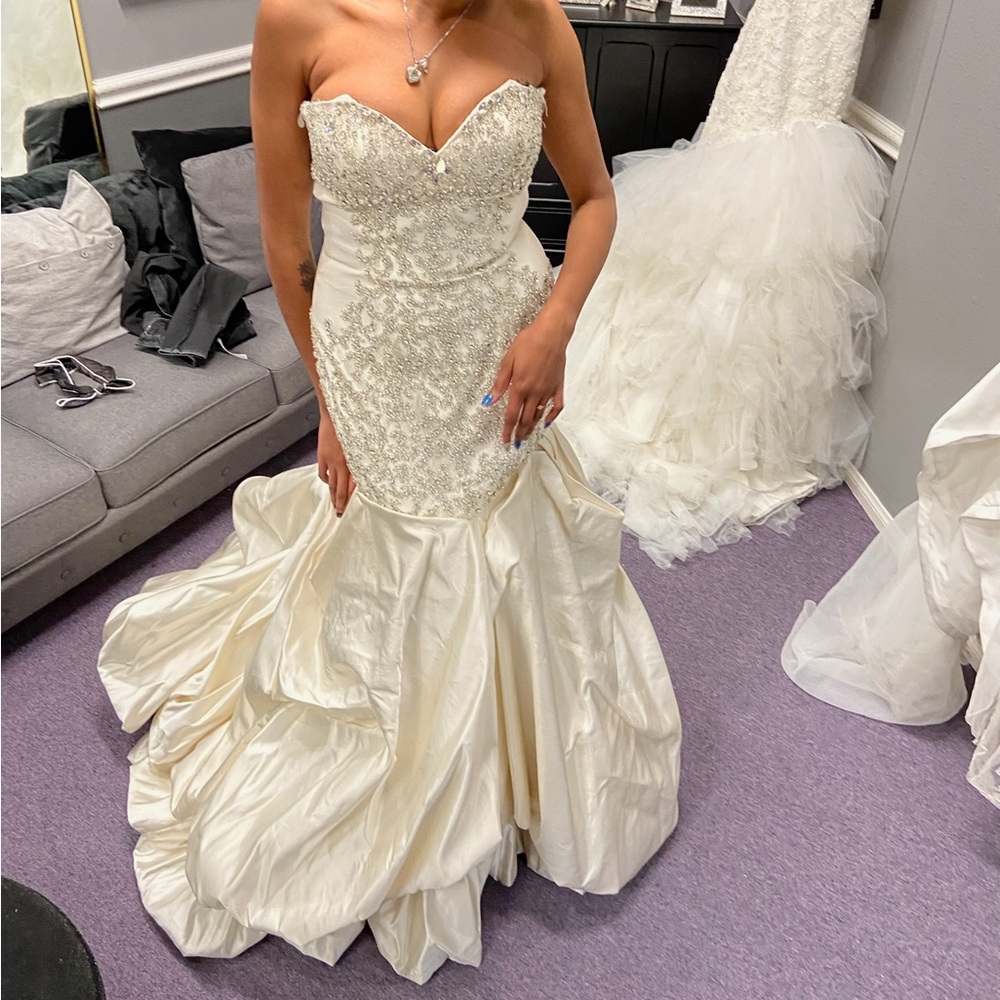 Ysa Makino Ivory Strapless Wedding Dress